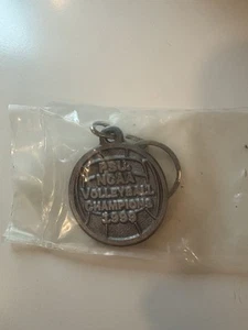 PSU Penn State University Volleyball Champions 1999 Keychain - Picture 1 of 2