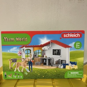 Schleich Farm World Vet Practice with Pets Playset 42502 New Sealed - Picture 1 of 8