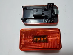 Par de luces marcadoras laterales ámbar LED (4 LED) para VOLVO FH II/III-FM II/II 24V - Imagen 1 de 8
