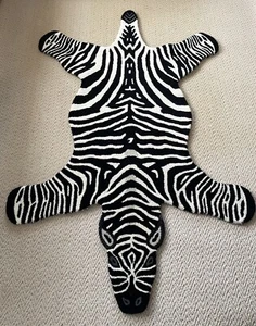 Hand Tufted Zebra Skin Shape Animal Rug Handmade Rug 180x120cm, Ex Display. - Picture 1 of 5