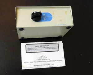 Vintage 2-Position, A-B Data Switch, QVS #DS25-2, 3 Female DB25 ports - Picture 1 of 14