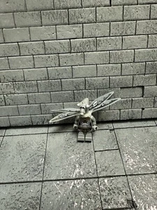 LEGO Star Wars Geonosian Zombie Minifigure with Wings - Picture 1 of 4