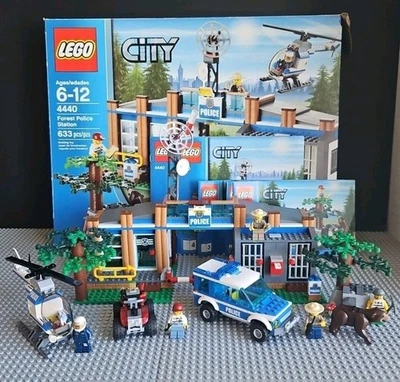 LEGO City 4440 Estación de Policía Forestal 100% Completo con Caja e Instrucciones Foto 1 de 4