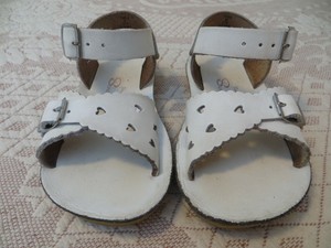 girls white sandals size 1