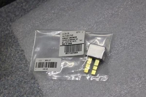 Cooper Bussmann UCB-25 25A 12V Circuit Breaker - Picture 1 of 4