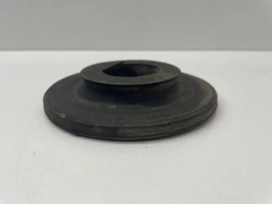 Volkswagen Jetta V 2007 rear coil spring rubber mount 1K0512149B Diesel ROC6914 - Picture 1 of 3