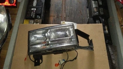Farol esquerdo do motorista compatível com 94-96 Cadillac Deville fabricante de equipamento original - Imagem 1 de 4