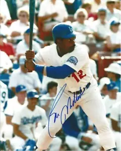 Bill Madlock autografiado 8x10 - bateo de los Dodgers - Imagen 1 de 1