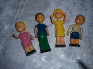 Vintage Little Tikes Dollhouse People Family Figures Dad Mom Sister Brother - Picture 1 of 4