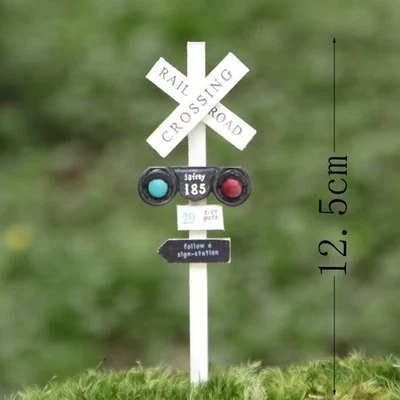 1:12 Scale Dollhouse Miniatures Street Lamp Garden Ornaments Accessories Tools - Image 1 of 3