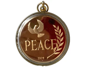 Franklin Mint 1974 Peace Enduring Holiday Medal Pendant  EE043 - Picture 1 of 6