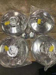 66 67 1967 1966 Vintage Vw Volkswagen Bug Stock Hub caps Squareback No Clip Set - Picture 1 of 4