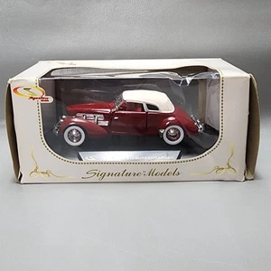 Signature Model 1937 Cord 812 Supercharged Burgundy 1:32 Diecast Crawford Museum - Picture 1 of 17