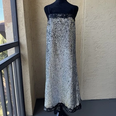 Vestido Gianni Bini x Lilly Sisto Allegra Lentejuelas Sin Mangas 6 Encaje Correa Espagueti Nuevo con Etiquetas Foto 1 de 4