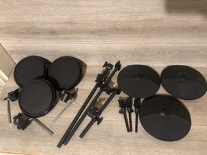 Alesis Nitro DM7X schwarz Becken nur mit Drum Pads und Montagearmen - Bild 1 von 22