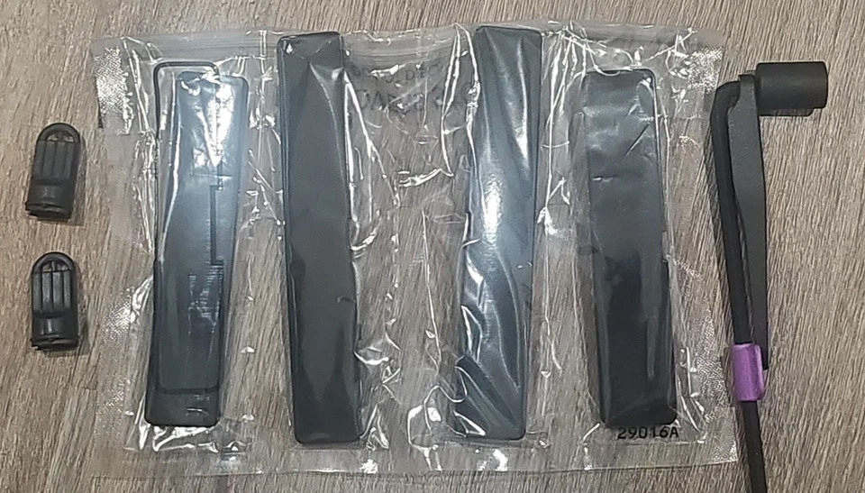 TOYOTA RAV4 2019-2025 tapa con cubierta de herramientas negro OEM Foto 1 de 4