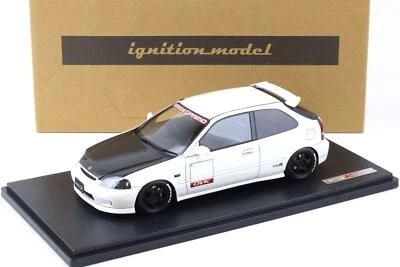 1:18 Ignition Model IG2674 Honda Civic (EK9) Tipo R Bianco/Carbonio Bonnet - Immagine 1 di 4