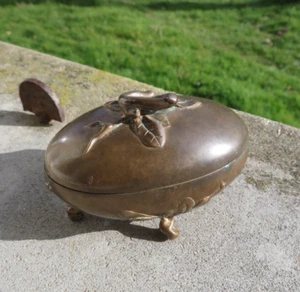 Schmuckschatulle oder anderes aus Bronze mit Laubdekor Asien? - Bild 1 von 8