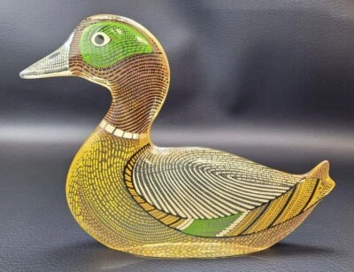 "Estatuilla de Pato Lucite Acrílico Abraham Palatnik Pal De Colección 8.5*7"" Hecha en Brasil" Foto 1 de 4