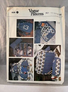 Vintage Vogue 1528 Pattern Travel Accessories Jewelry Cosmetic Toiletry Shoe Bag - Picture 1 of 3