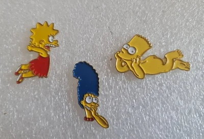 3 Pin's Simpson Family Série Américaine Bart. Lisa Marge .années 90 - Photo 1/2