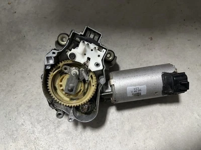 1988-92 CAMARO FIREBIRD WINDSHEILD WIPER MOTOR DELAY STYLE GM ORIG. - Image 1 of 2