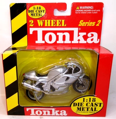 2000 MAISTO 2 WHEEL TONKA 1:18 SILVER 2000 TRIUMPH 955i DAYTONA - Image 1 of 4
