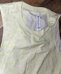 Athleta Ease In Tank in hellgelb/limettengrün Small  - Bild 1 von 4