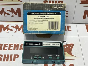 Módulo de pantalla de teclado de control de quemador Honeywell S7800A1001 - Imagen 1 de 11
