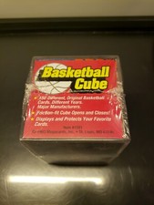 Basketball Collectors cube 150 Cards + 1 Pack CIRCA 1993