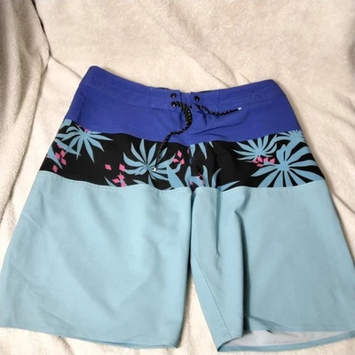 Billabong Board Shorts Para Hombres 29 Bañadores Reciclador Tribong Floral Surf Traje de Baño Foto 1 de 4