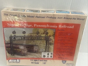 HO IHC 5011 --- PENNSYLVANIA RAILROAD 4-GLEISIGE SIGNALBRÜCKE BAUSATZ --- NEU IN OVP - Bild 1 von 5