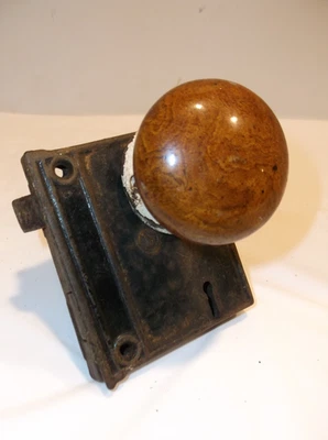 ANTIQUE BROWN & WHITE PORCELAIN Door Knobs & partial assembly n/skeleton key - Image 1 of 4