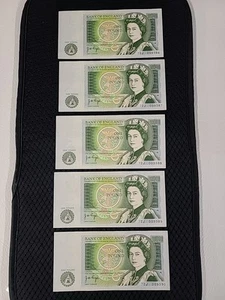  (1978-1981) Britain Bank of England 1 Pound Banknotes Prefix 72J Low 009386 - Picture 1 of 8