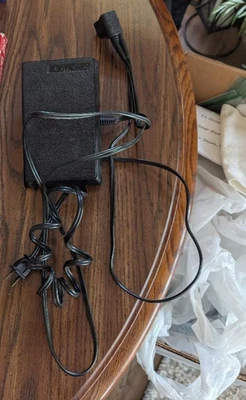 Singer 362095-001 Sewing Machine Foot Control Pedal with Cord - Image 1 of 3