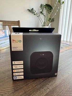 Philips Hue мост Pro ** совершенно новый ** 2025 обновленная модель доставка быстро - Изображение 1 из 3