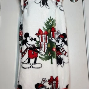 Disney Mickey & Minnie Mouse Christmas Tree Gifts Throw Blanket 50”x70” White - Picture 1 of 3