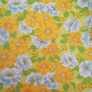 Fabric cotton vintage 70's Yellow FLORALPRINT 4 1/8 yd #N29 - Picture 1 of 3