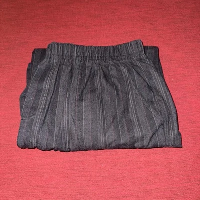 White Stag Woman Size 12 Black/Burgundy Classic Comfort Straight. - Image 1 of 2