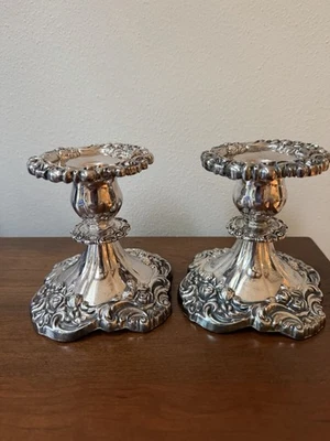 Par de candelabros Lunt Eloquence plateados de 5 pulgadas Foto 1 de 4