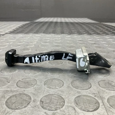 2016-2018 Nissan Altima Front Left Driver Side Door Check Strap Stopper OEM - Image 1 of 4