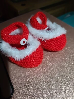 HAND KNITTED BABY GIRL CHRISTMAS SHOES - Image 1 of 4