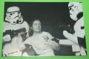 2012 STAR WARS GALACTIC FILES SERIES 1 Galactic Moments Foil #GM-12 LEIA STORMTR - Picture 1 of 6