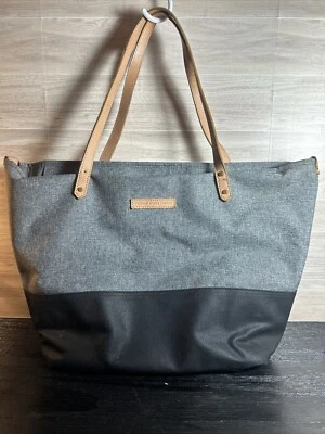 Bolso de hombro de pañal inferior petunia pepinillo bolso de mano todos los días o artículos de viaje para bebés Foto 1 de 4