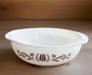 DE COLECCIÓN PYREX 2 Qt CAZUELA PLATO Tulipán Dorado FLORES DORADAS Hecho en EE. UU. Manijas - Imagen 1 de 6