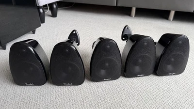 5x Teufel Sateliten. 4x mit Wandhalterung - Bild 1 von 4