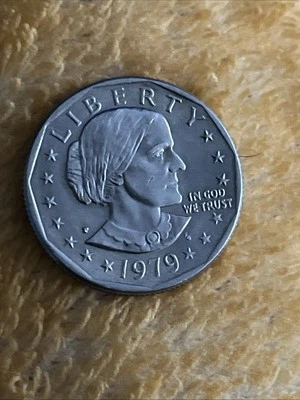 1979 P Susan B. Anthony Dollar $1 NEAR DATE WIDE RIM - Image 1 of 2