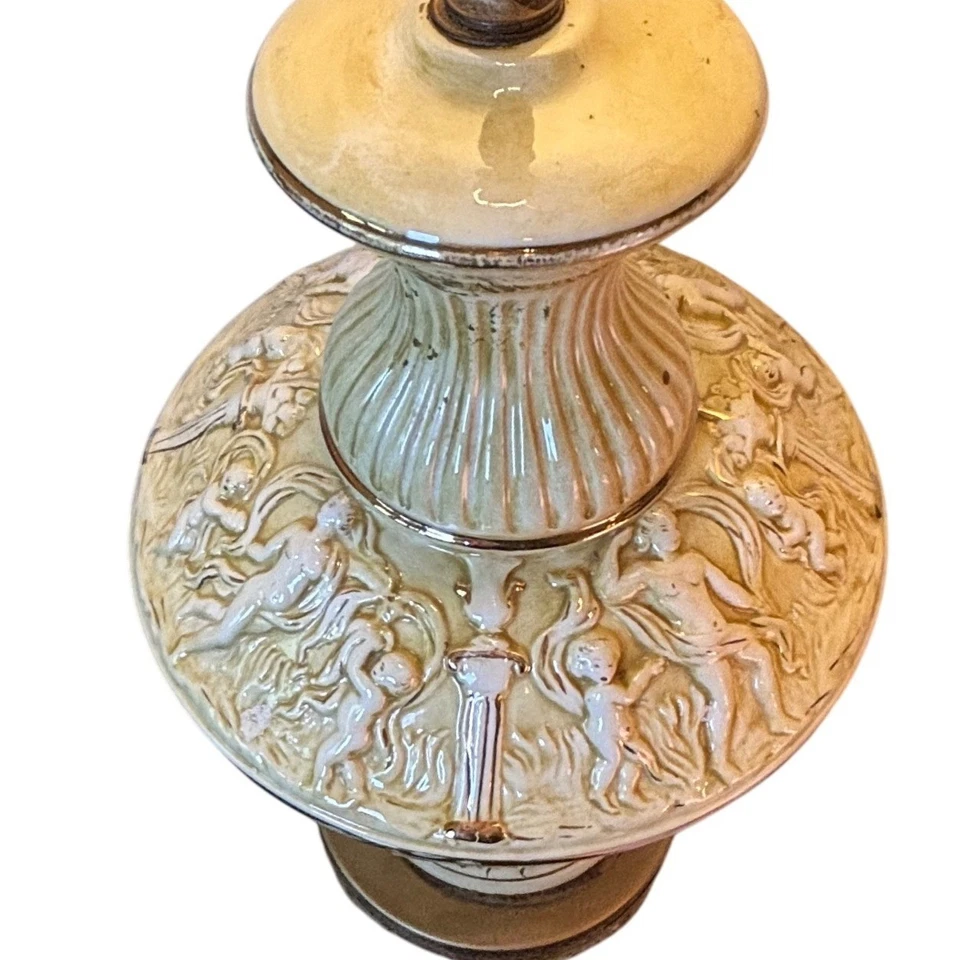 Lámpara de mesa MCM vintage de cerámica querubín iluminación estilo regencia Hollywood Foto 1 de 4