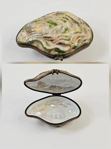 Limoges Peint Main France Oyster w/ Pearl Inside Porcelain Trinket Pill Box Vtg - Picture 1 of 16