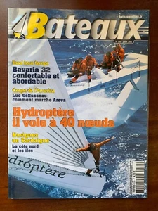 Bateaux Magazine n°530 du 7/2002; Hydroptère à 40 Noeuds/ Sardaigne/ Bavaria 32 - Photo 1/2